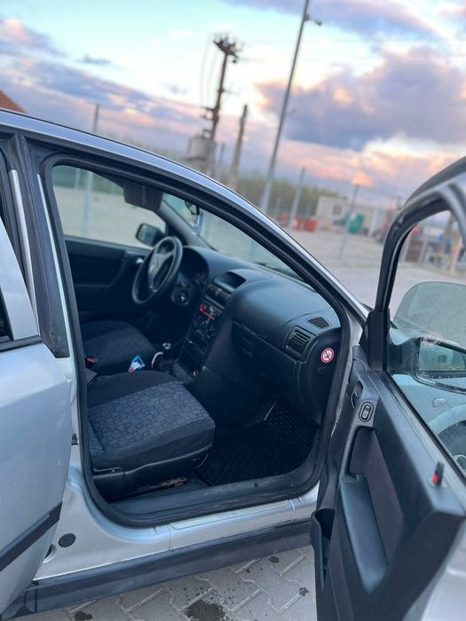 Vând Opel Astra g