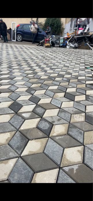 Executam lucrari pavaj