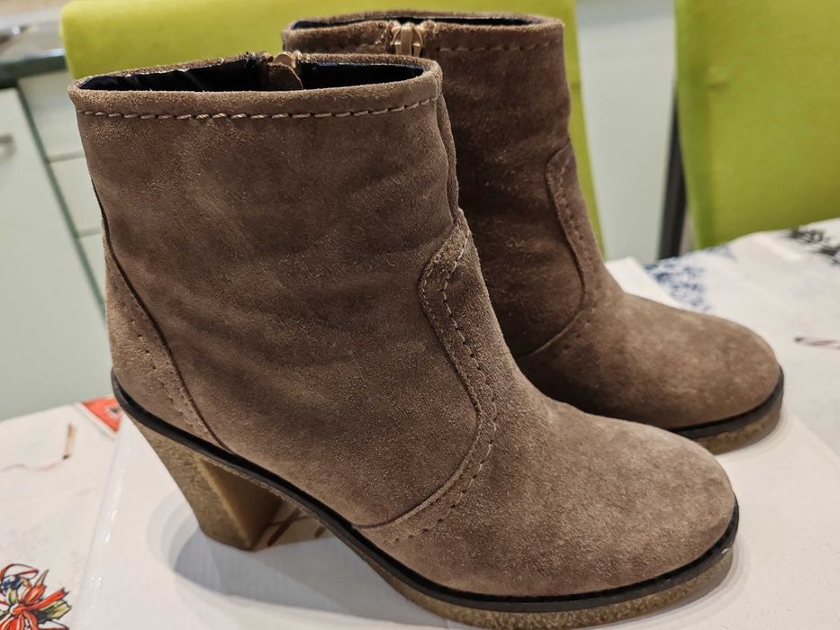 Дамски боти от естествена кожа (велур)