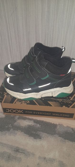 Ботинки для мальчика 32 р.