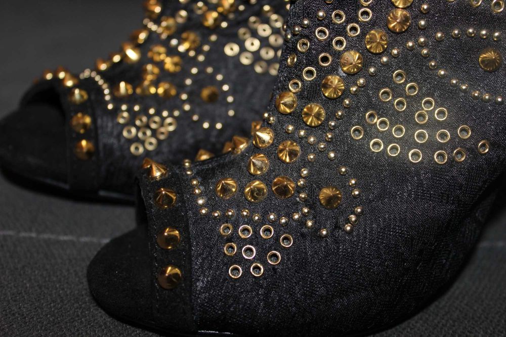 Отворени боти ZARA номер 38