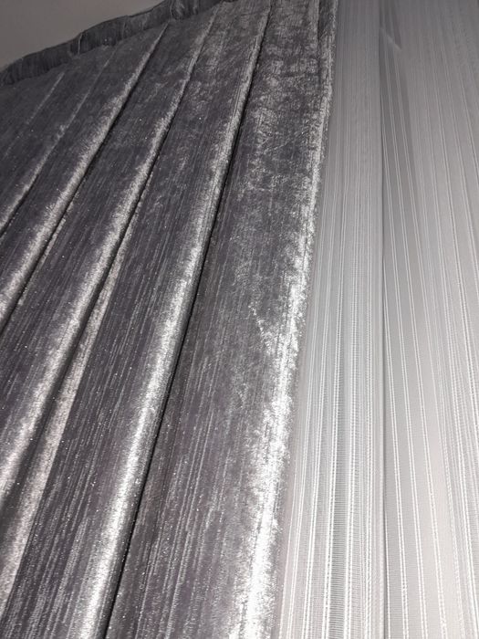 Parda sotaman zal uchun deraza va eshikga