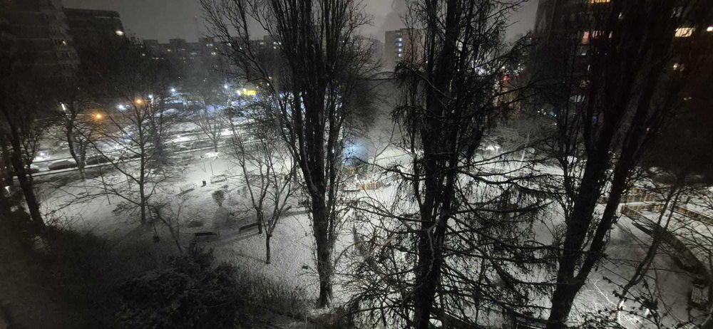 Vand / schimb apartament 3 camere zona Favorit Drumul Taberei sector 6