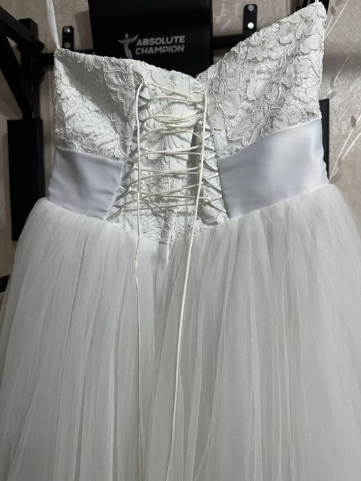 Свадебное платье 42-46 р-р