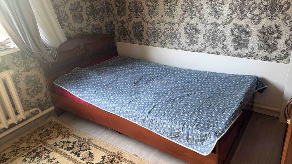 диван для спальни