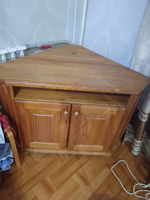 Угловой шкаф под телевизор