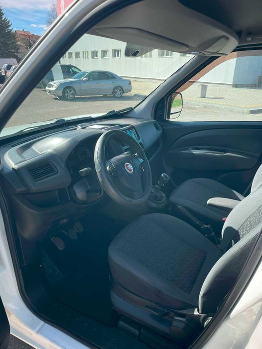 FIAT DOBLO - 2012г Бензин - Метан