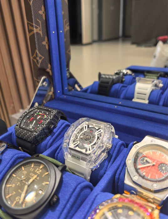 LOUIS VUITTON Ящик для хранения часов