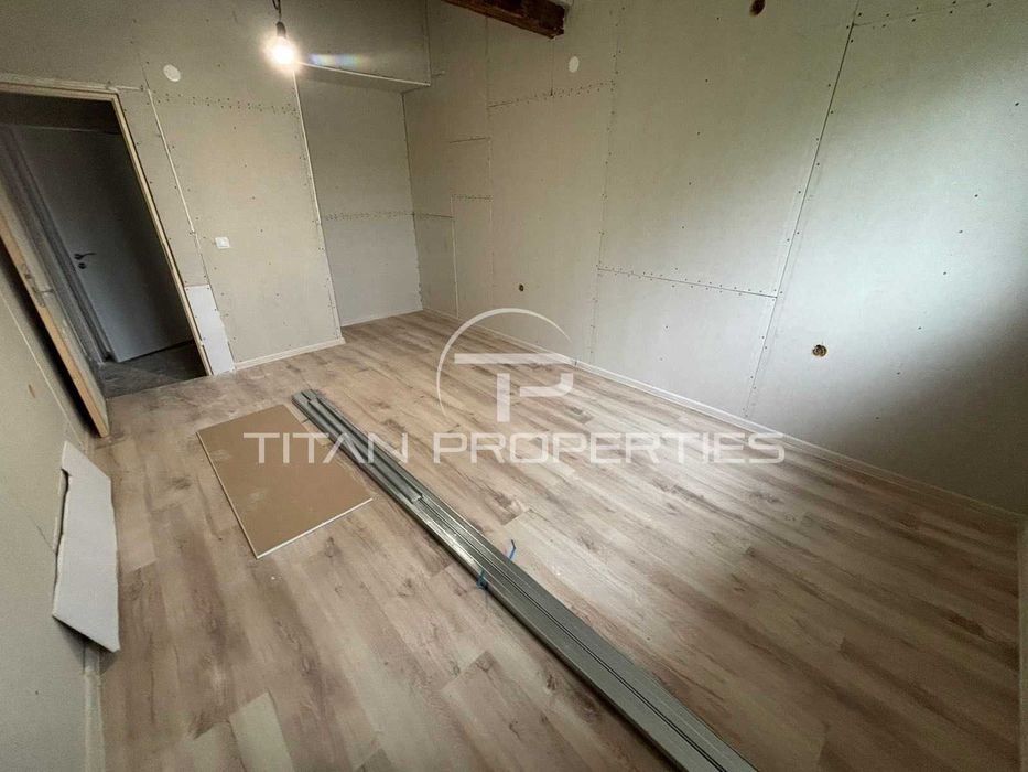 Продава се Етаж от къща в Пловдив, Център - 108 кв.м за 1750 €/кв.м - Снимка #2