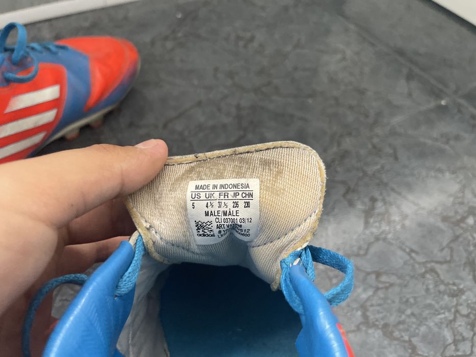 Бутсы adidas оригинальные