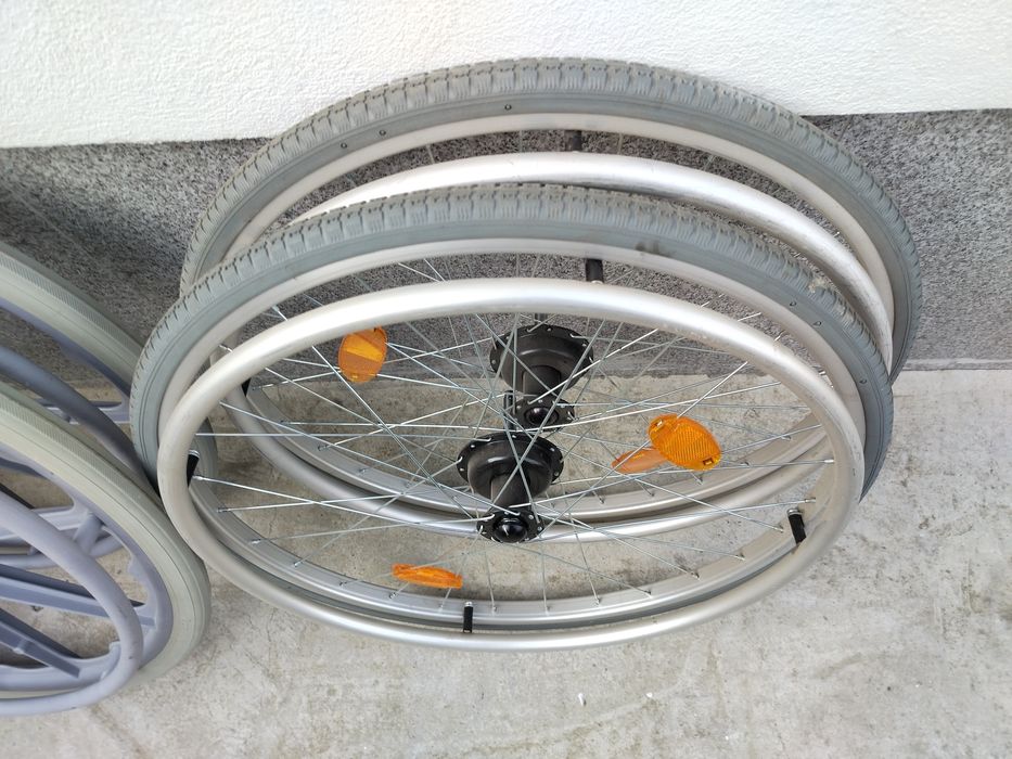 Roti  pentru cărucior persoane cu dizabilități