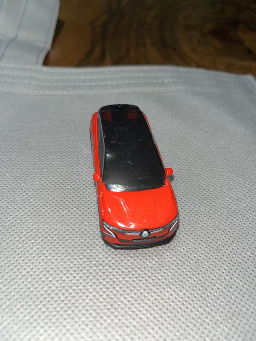 Машинки фирмы hot wheels и matchbox