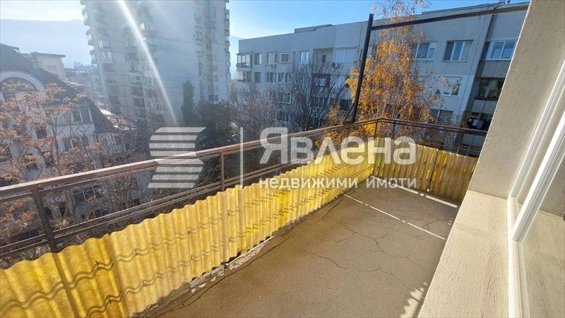 Дава се под наем Двустаен апартамент в София, Лозенец - 65 кв.м за 510 € - Снимка #6