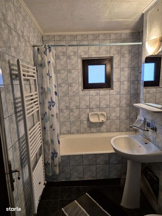 Apartament de inchiriat complet mobilat si utilat in cartierul Rovine