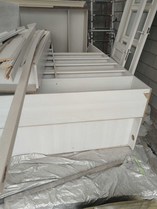 Продам гардеробный полки