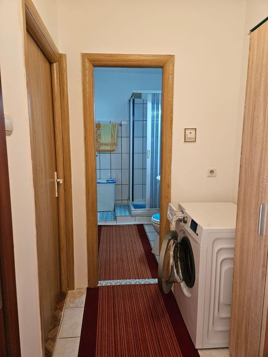 Vand apartament cu 2 camere Hunedoara