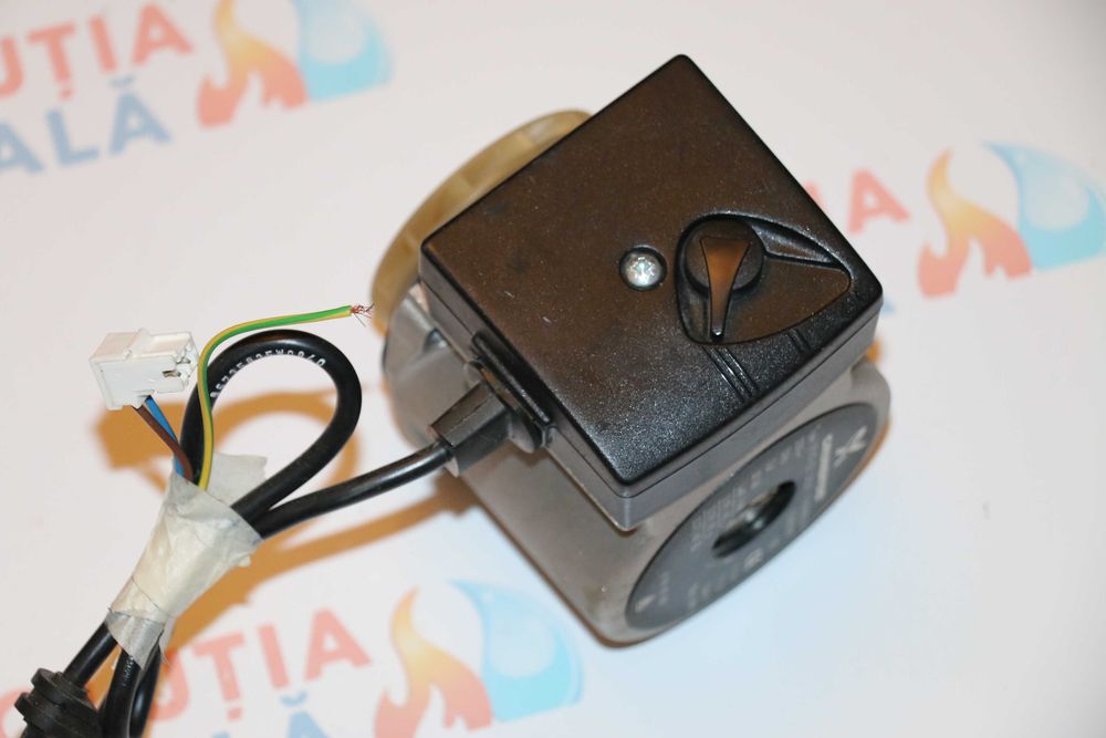 Pompa Grundfos UPS15-50 CACA0 centrala termica