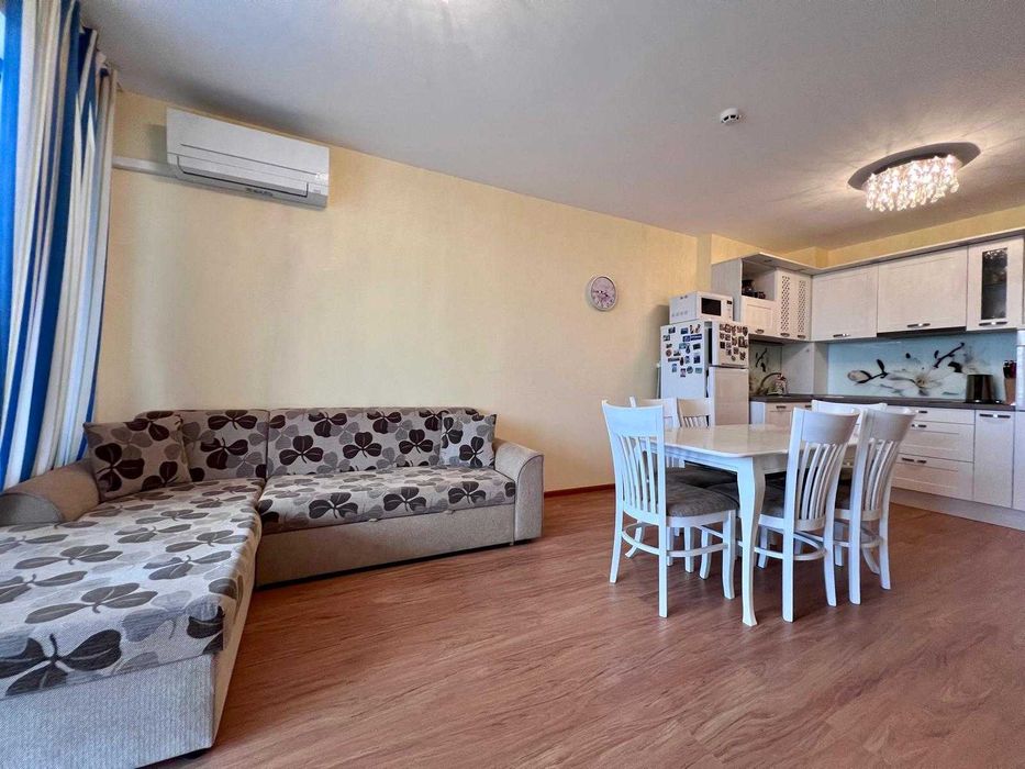 Продава се Двустаен апартамент в к.к. Слънчев бряг - 83 кв.м за 590 €/кв.м - Снимка #2