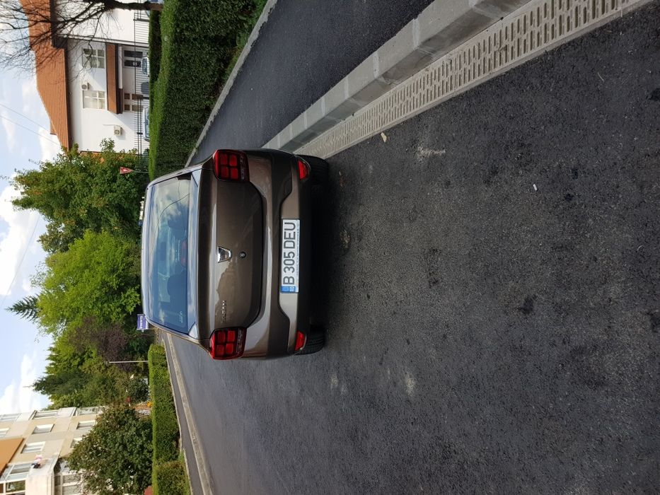 Rent a car inchirieri auto închiriez autoturism masina de inchiriat