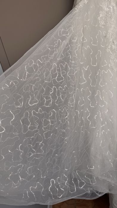 свадебное платье со шлейфом