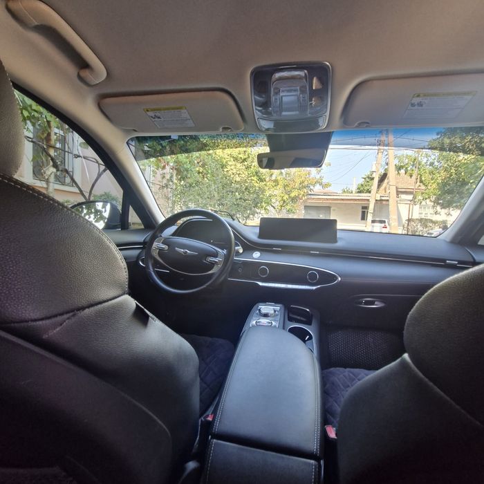 Genesis GV70 holati zor