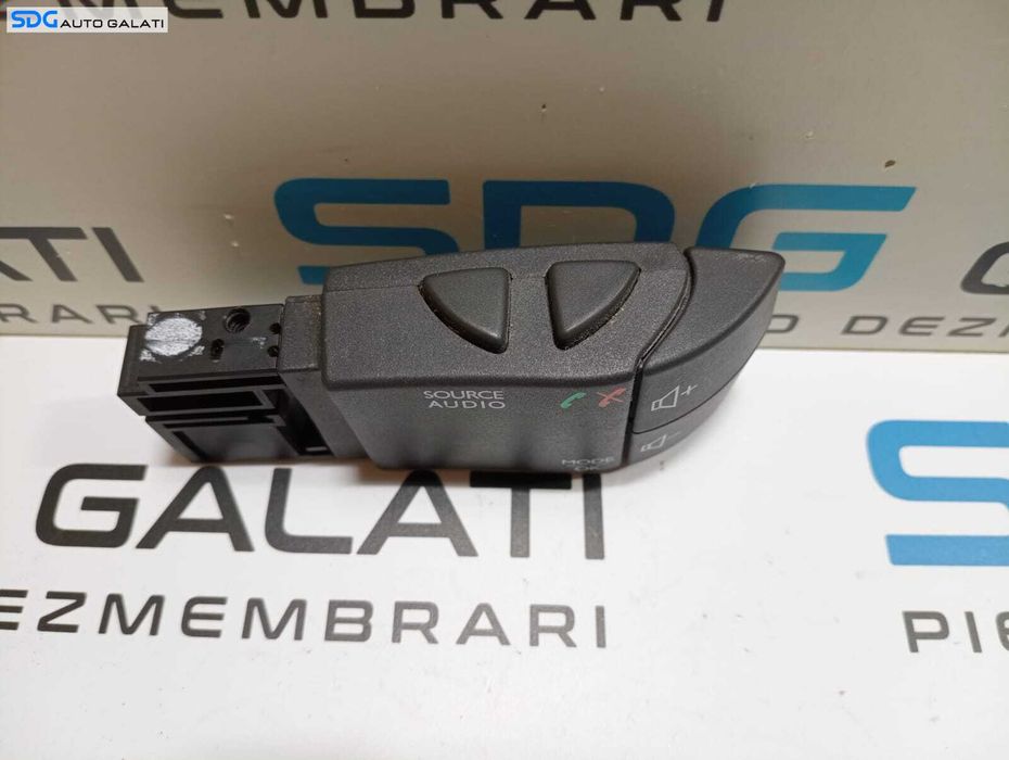 Maneta Comenzi Volan Radio Volum Renault Captur 2013 - Prezent Cod 255522448R [M6373]