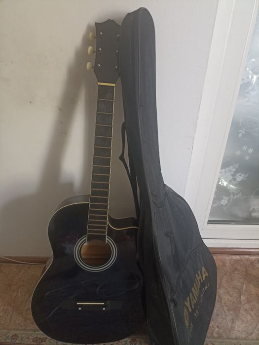 Гитара срочно струн нету