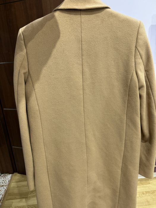 Палто на зара носено броени пъти