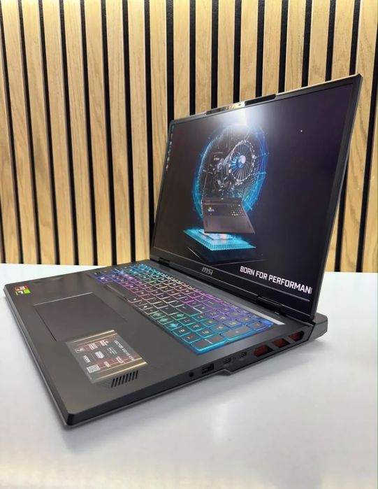 Игровой ноутбук MSI VECTOR A18 HX A9W