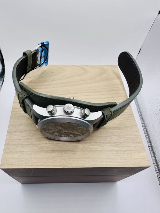 *Чисто Нов* Hamilton H71706830 Khaki Field Chronograph *Military Tactical*