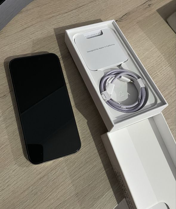 iPhone 15 Pro 128GB (98% Батерия) – Като нов!