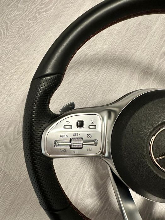 Volan Mercedes model 2020 AMG