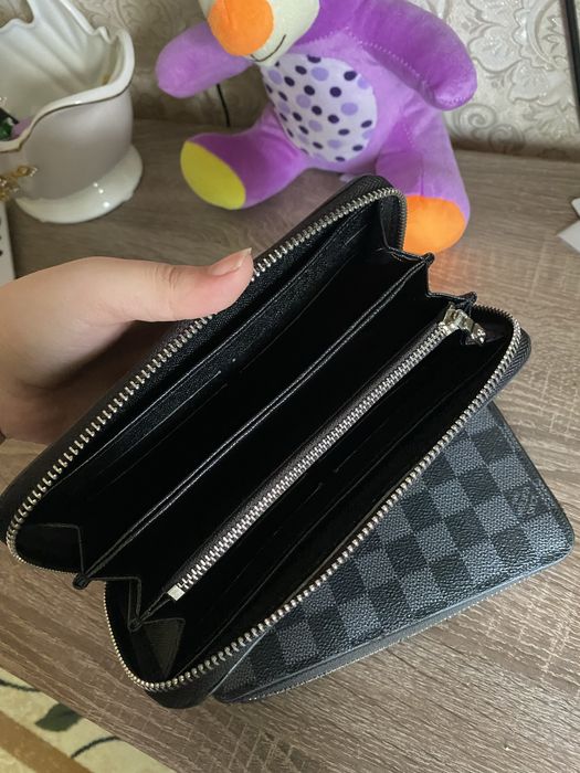 Кошелек 2шт продам