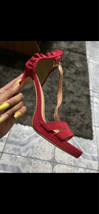 Sandale Buffalo,marimea 38, o singura  purtare