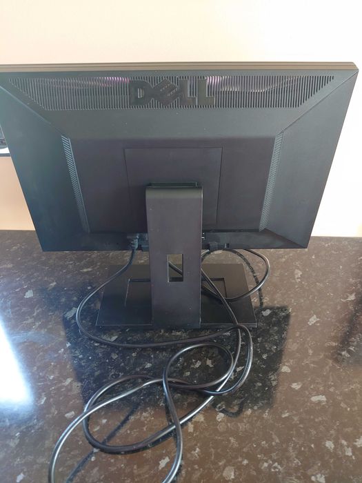 Монитор Dell LCD 2009 години