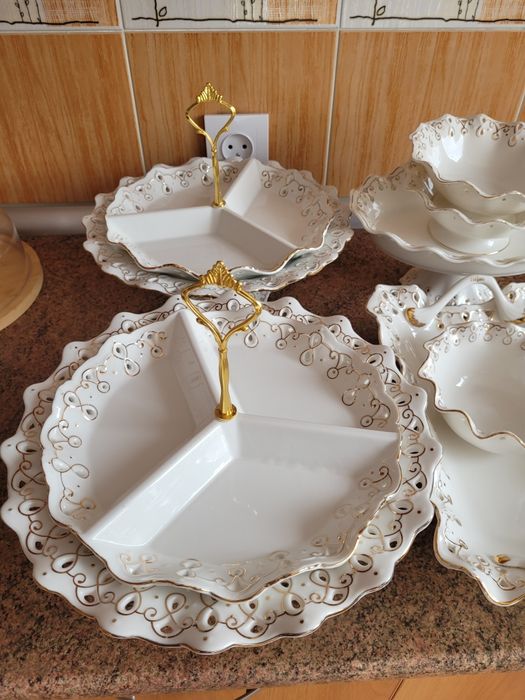 Фарфоровая посуда, набор