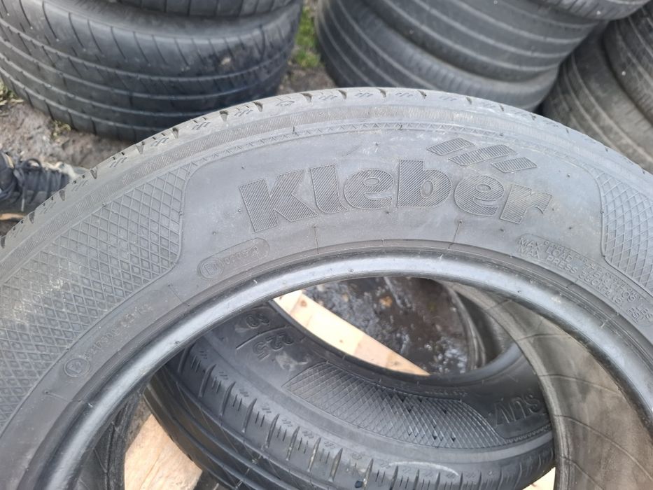 Vand 2 anvelope 225 60 17 klebar bune vara