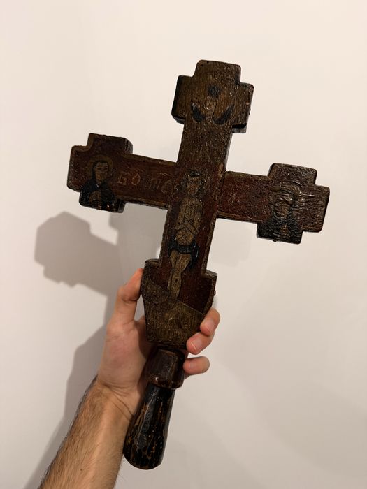Cruce veche pictata pe lemn 1868 de colectie