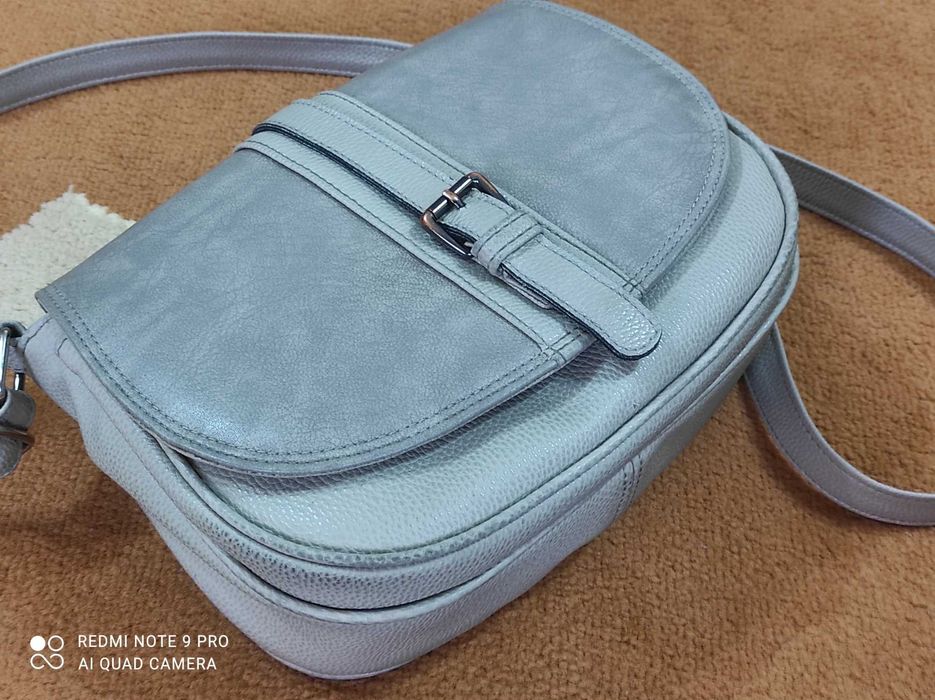 Бежевая сумка турецкая в хорощем состоянии