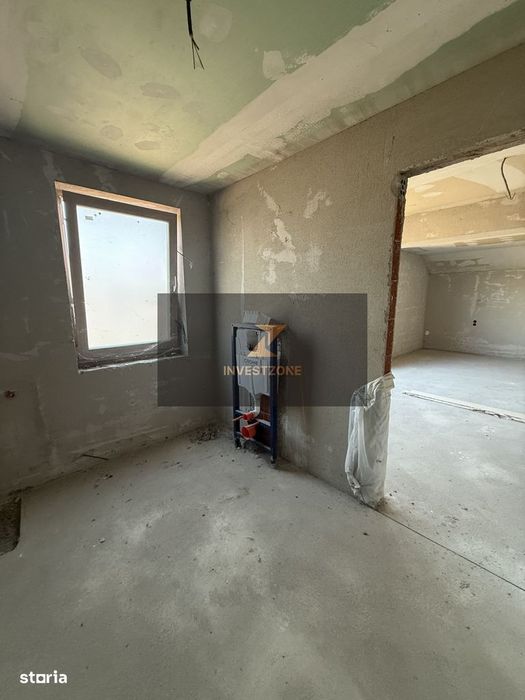 Casă spațioasă cu teren 806 mp