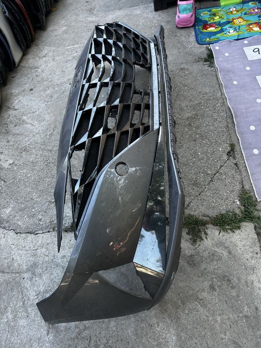 Bară față.grilă radiator  hyunfai elantra.