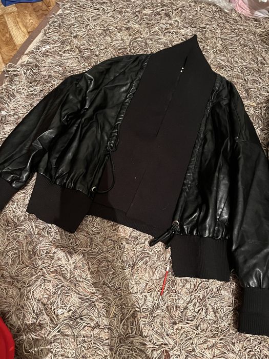 Вещи женские ………