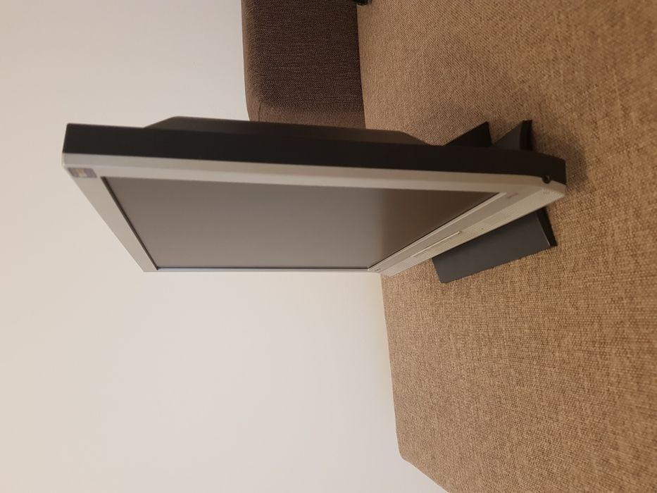 Monitor BENQ T721