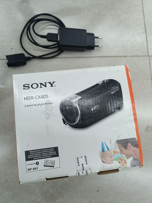 Продам видеокамеру Sony HDR-CX405