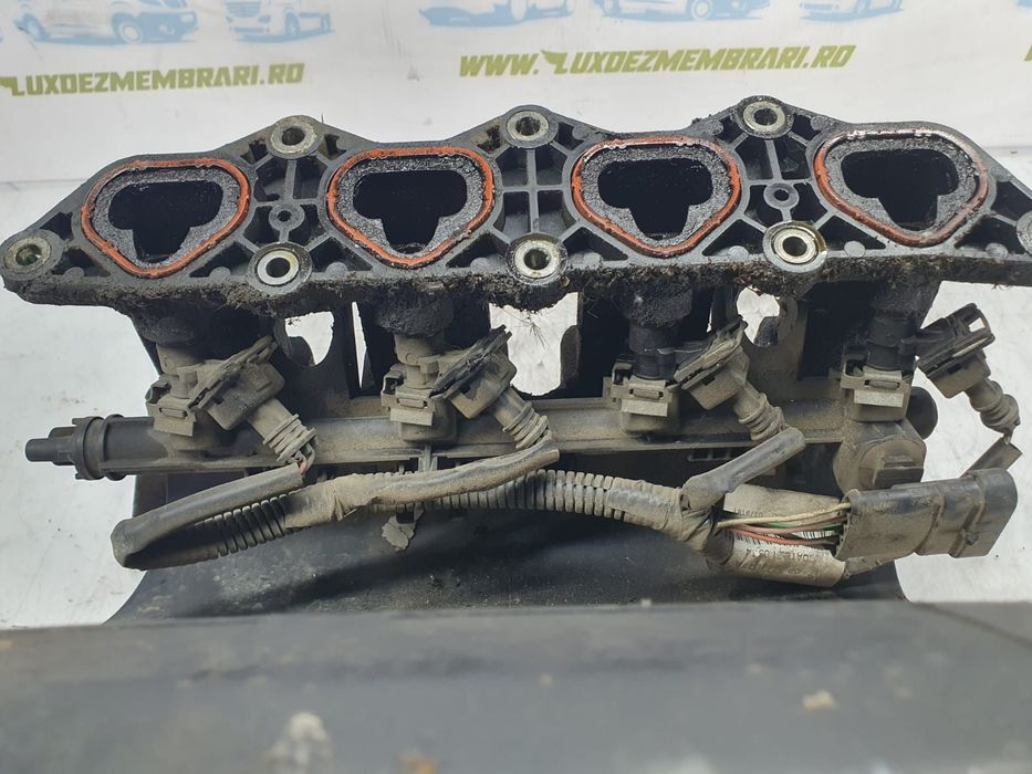 Galerie admisie 1.2  benzina D4F 8200880099 8200762352 Dacia Sandero