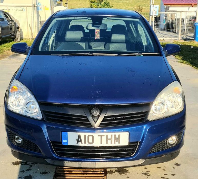 Dezmembrez / Dezmembrari / Piese / Accesorii Opel astra H,1.7 DTH