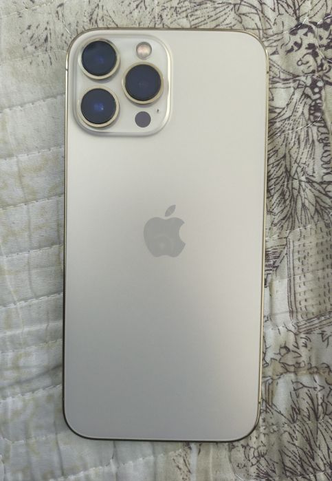 Продам Айфон 13 про Макс