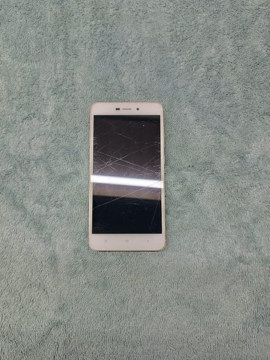 Редми 4а в рабочем состоянии