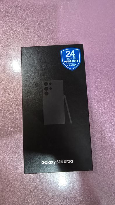 Samsung S24 ULTRA почти новый