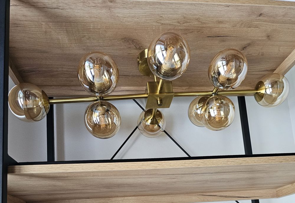 Продам люстру Varietas